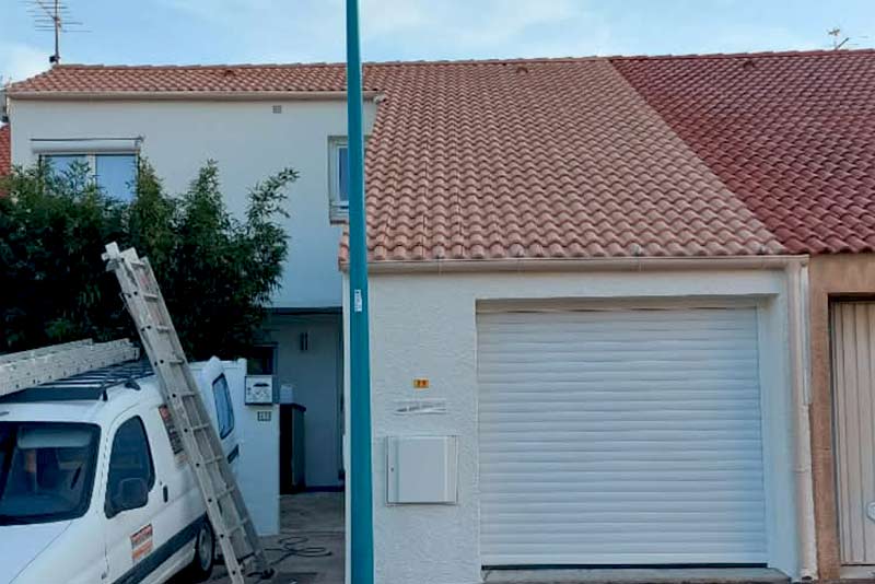 Mr NICOLAS Façade Toiture 34 : Artisan couvreur façadier sur Montpellier dans l’Hérault (34) : Expert en travaux de nettoyage démoussage résine hydrofuge toiture, couverture, zinguerie, ravalement peinture façade et nettoyage des extérieurs. 